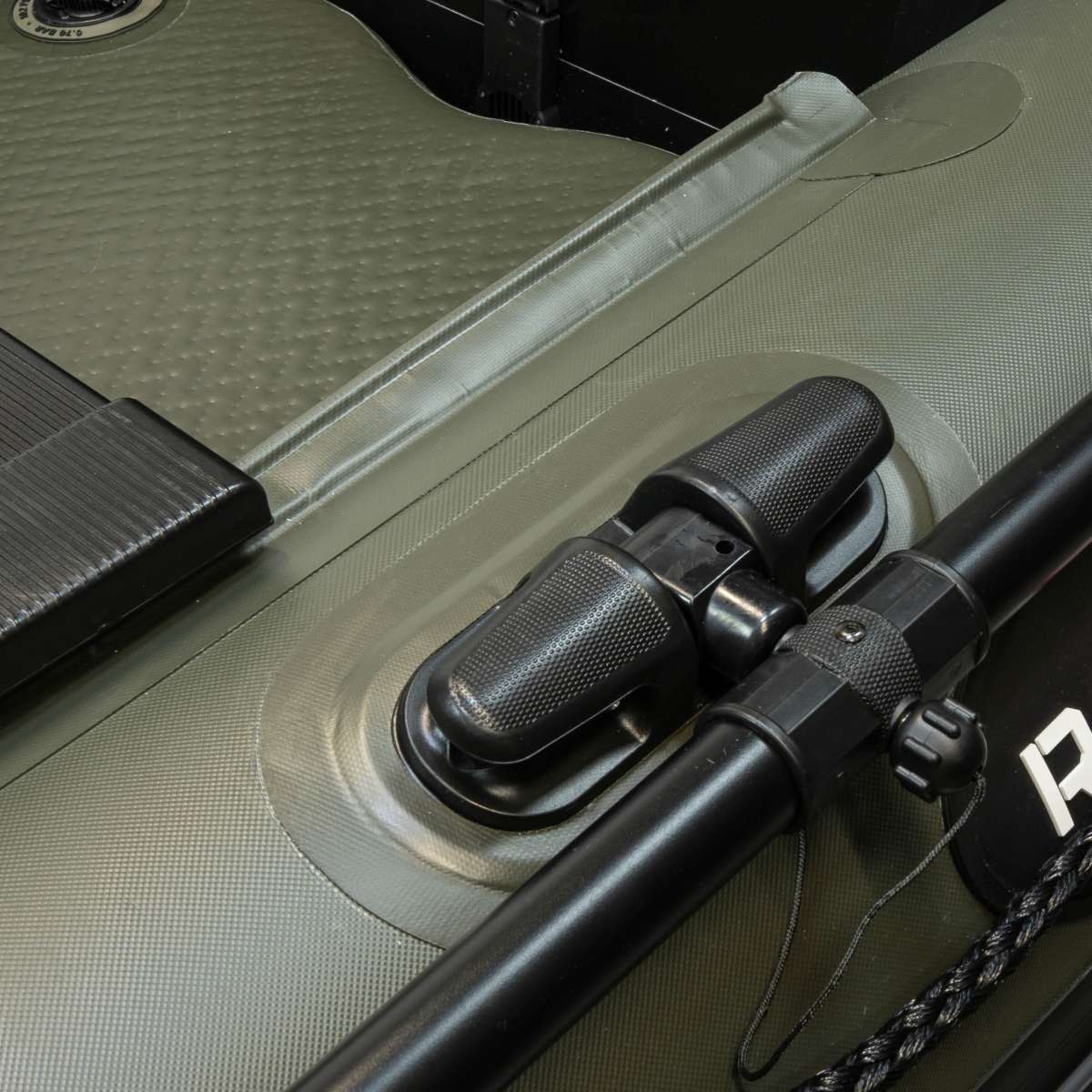 Barca raptor 230, foto de detalle