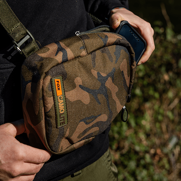 FOX-CAMOLITE-SHOULDER-WALLET-3