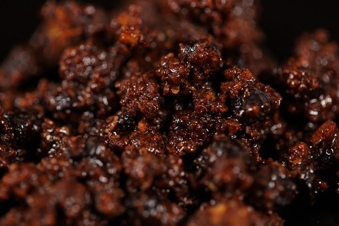 STICKY BLOODWORM GLUG 2