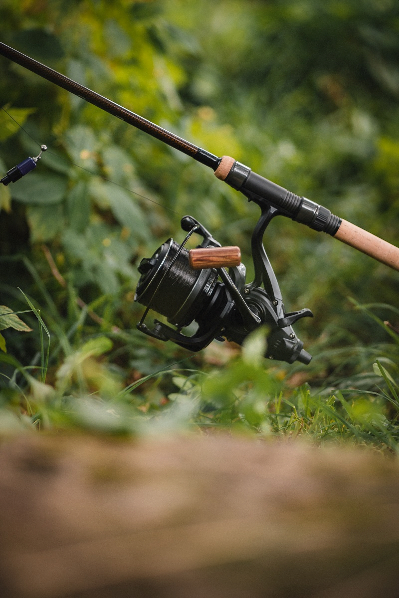 GIANTS CARRETE DELUXE FS 9000 4