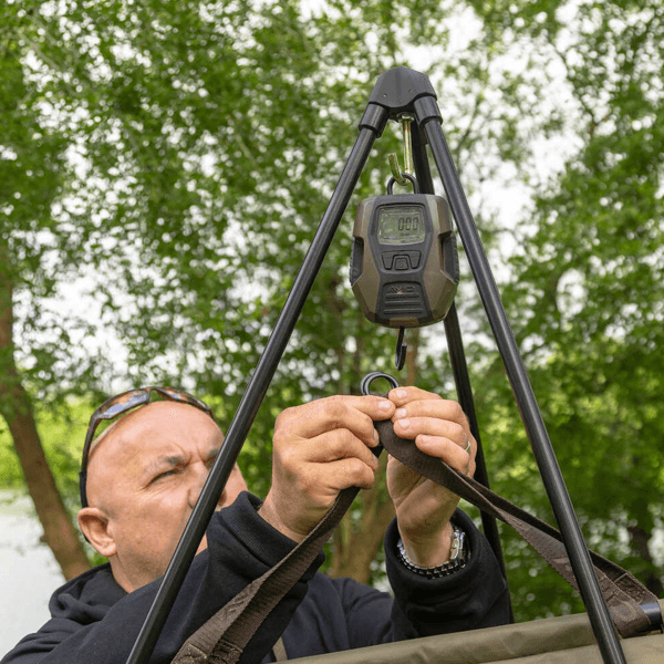Avid Carp PRO-Tect Deluxe Trípode de Pesaje