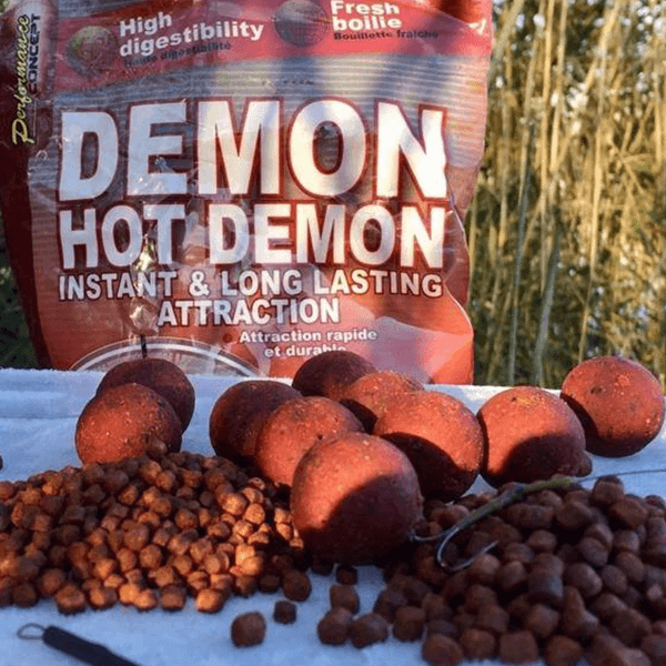 StarBaits Hot Demon Boilie 20mm 800gr