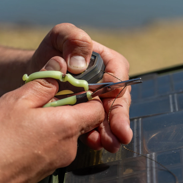 Ridgemonkey Tijeras Nite Glo Strip n Snip